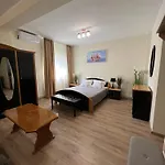 Valentino's 3* 康斯坦察