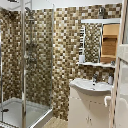 Valentino's ゲストハウス 3*